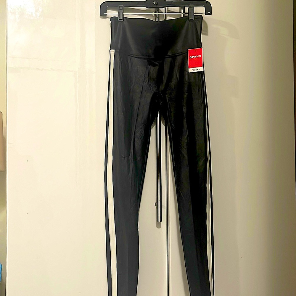 NWT Spanx faux leather leggings.